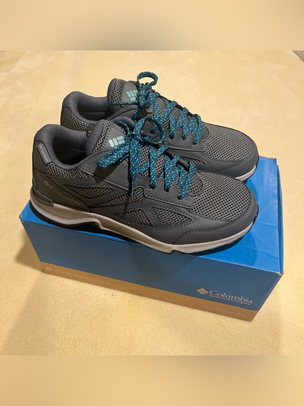 Columbia Gray Athletic Sneakers with Teal Laces